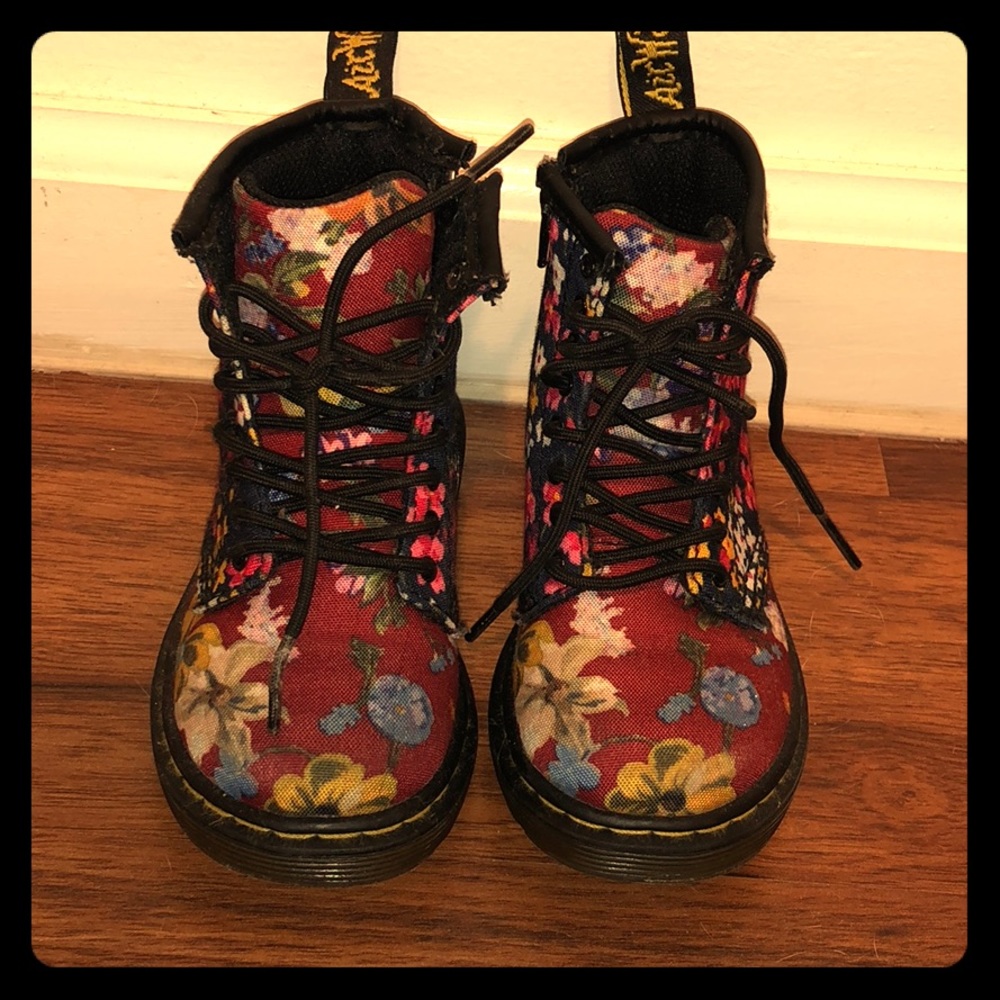 Kids Dr Martens
